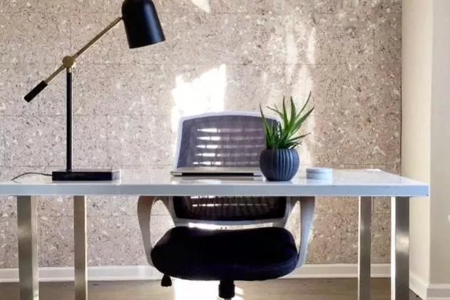 Как выбрать пробковое покрытие для стен