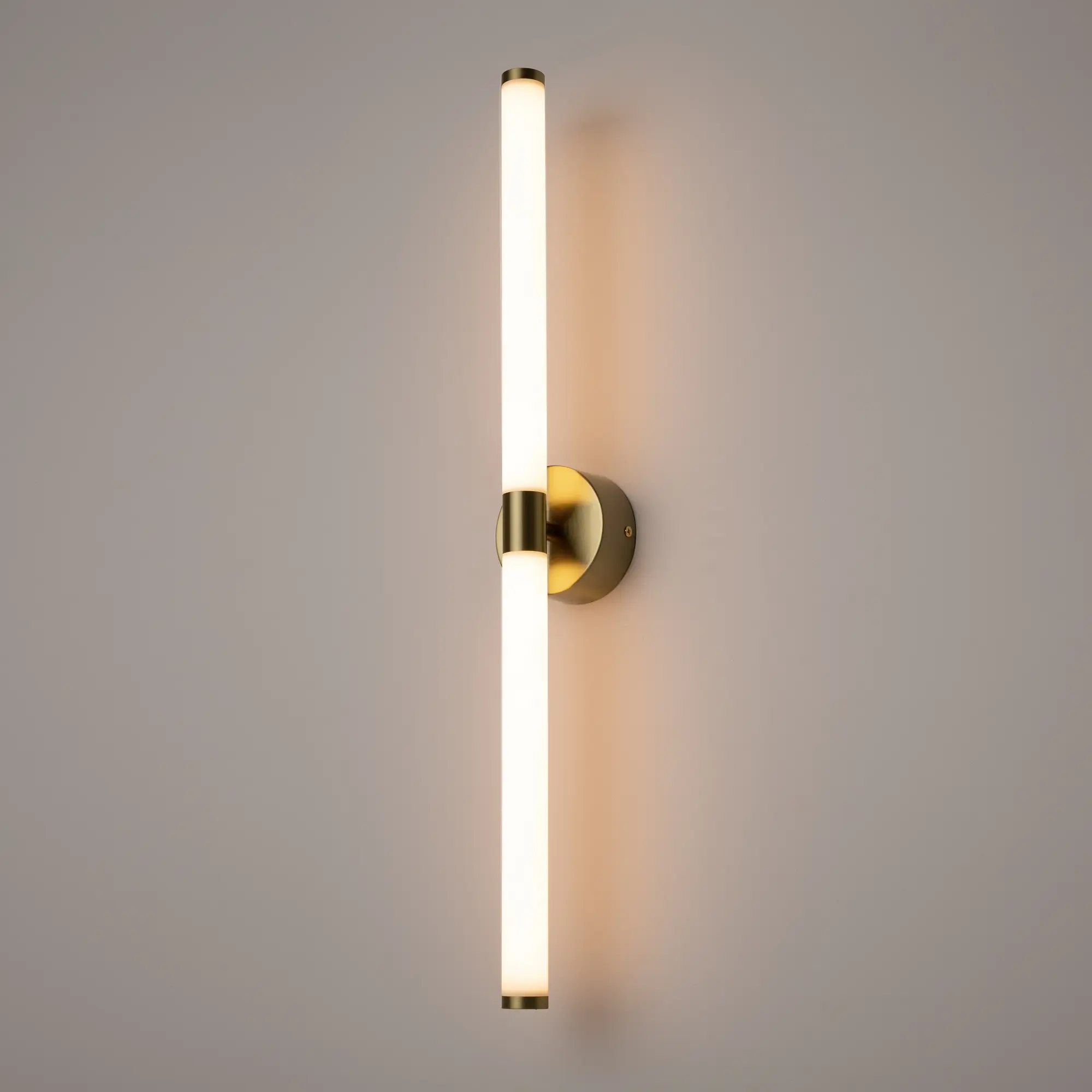 Настенный светильник (бра) Maytoni MOD106WL-L16G3K