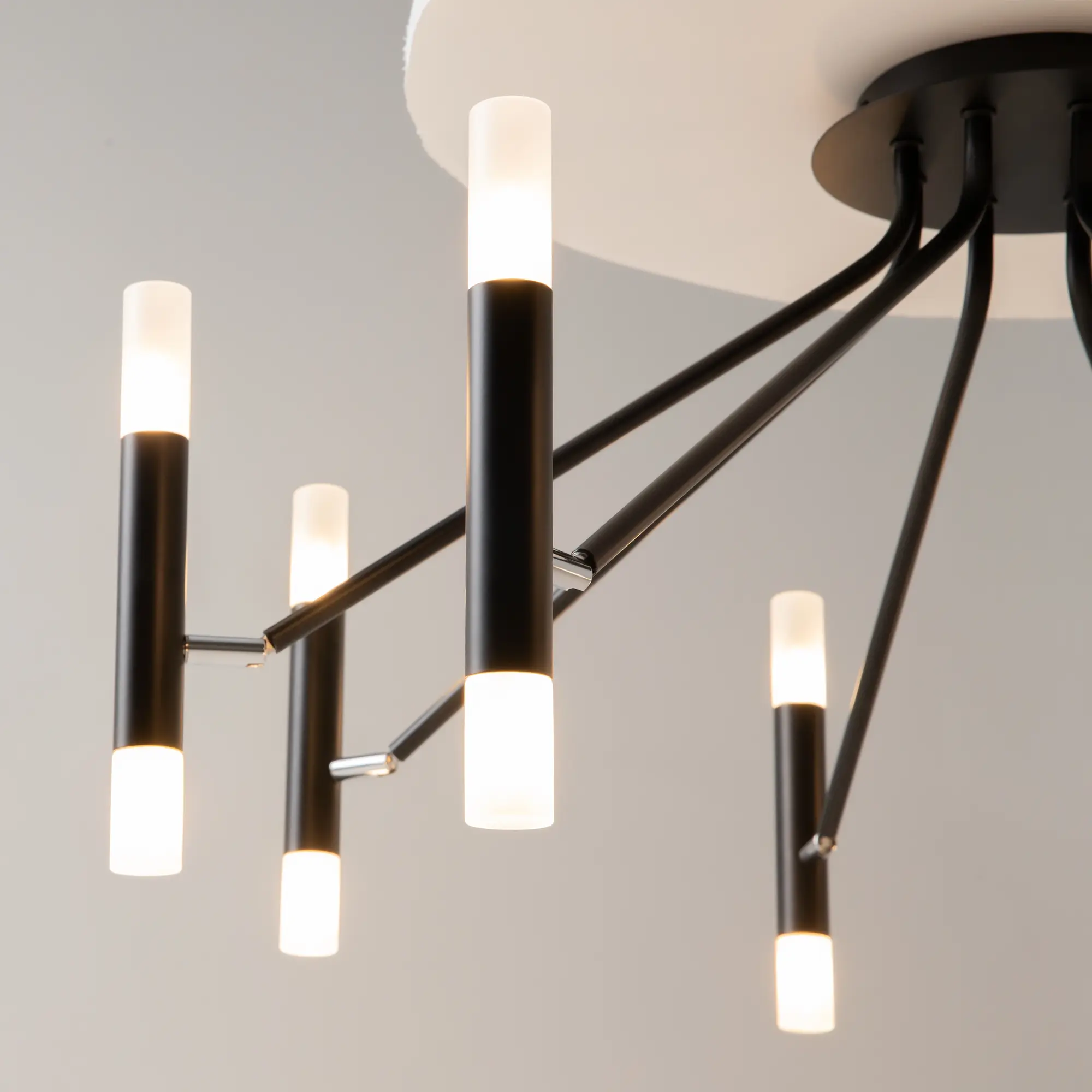 Потолочный светильник Maytoni MOD620CL-16B