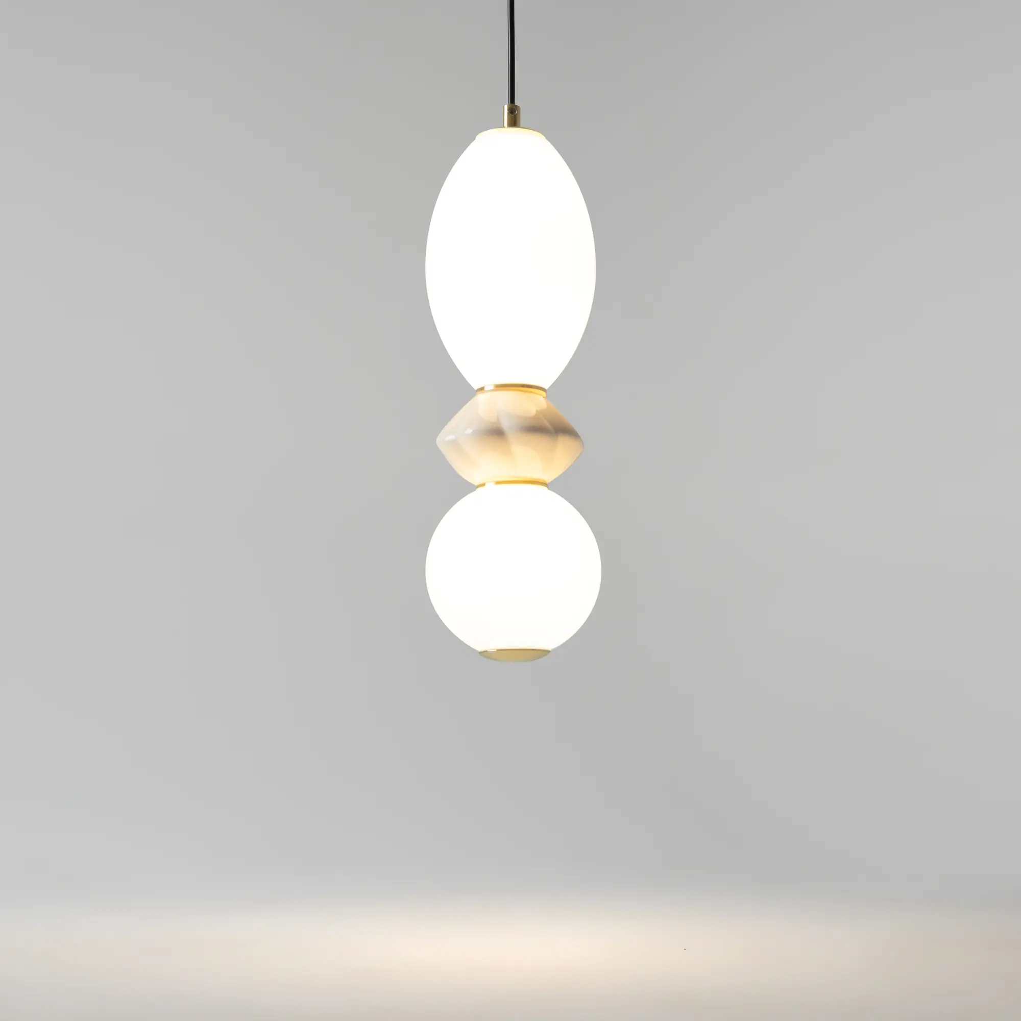 Подвесной светильник Maytoni MOD362PL-L10BG3K