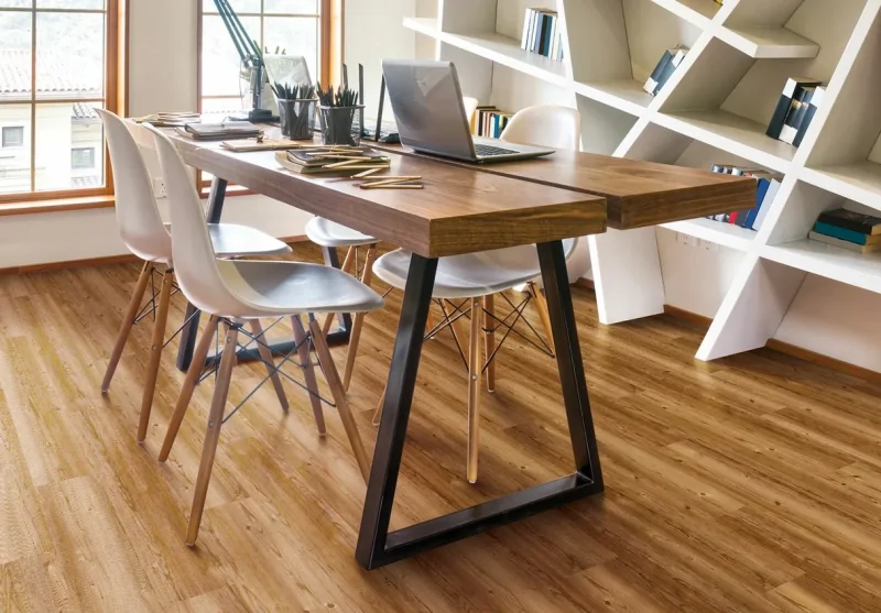 В наличии на складе пробковые полы под дерево 33 класса для дома и офиса 