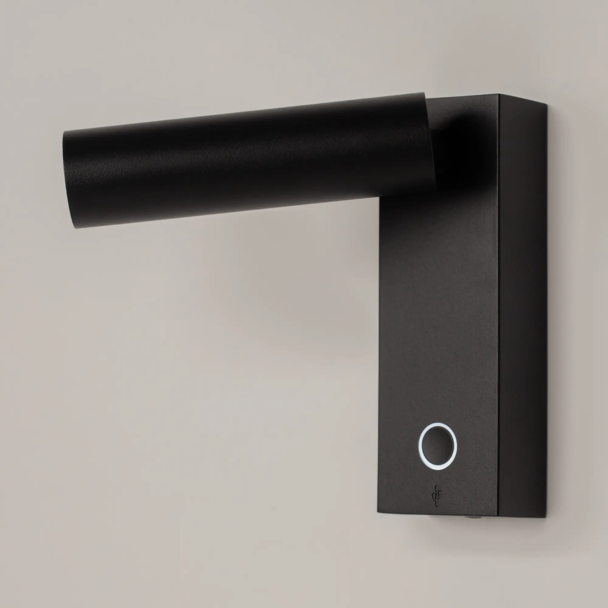 Настенный светильник (бра) Technical C077WL-L3B3K