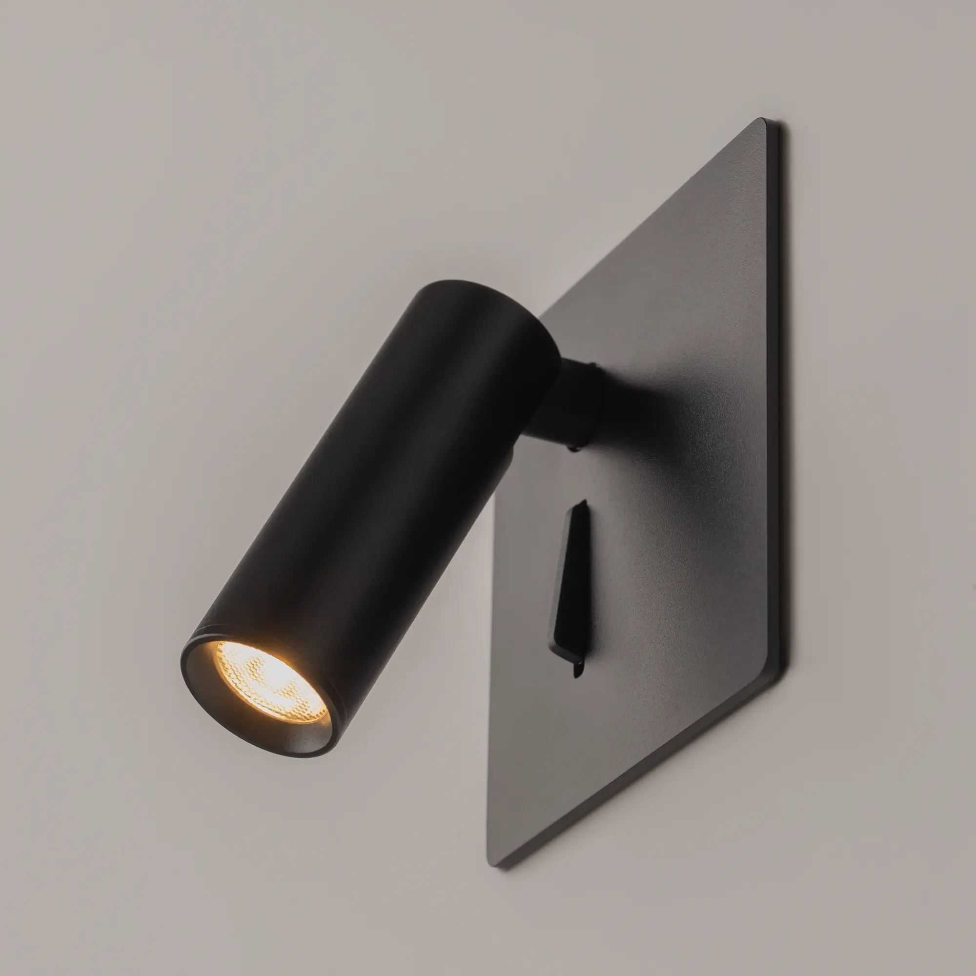 Настенный светильник (бра) Technical C040WL-L3B3K