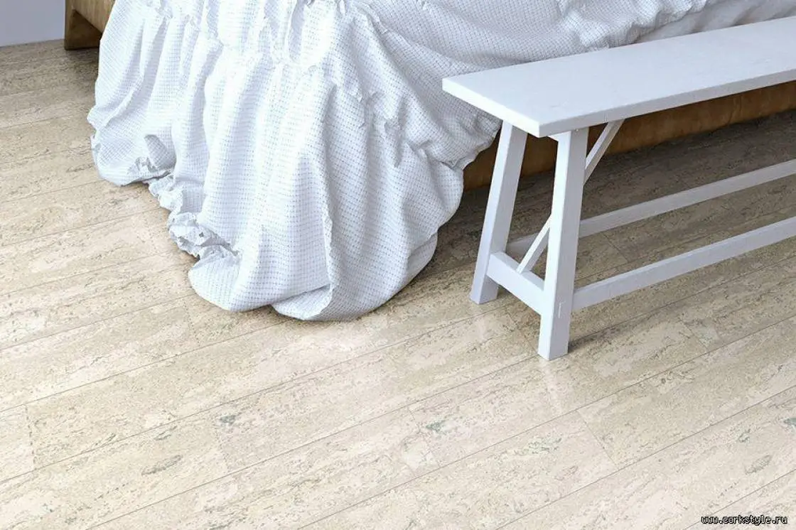 Пробковый пол на замках Comprido Milk плюсы