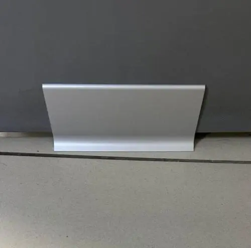 Алюминиевый плинтус L формы 6 см цвет Серебро BFM ProFILE 010-60 купить