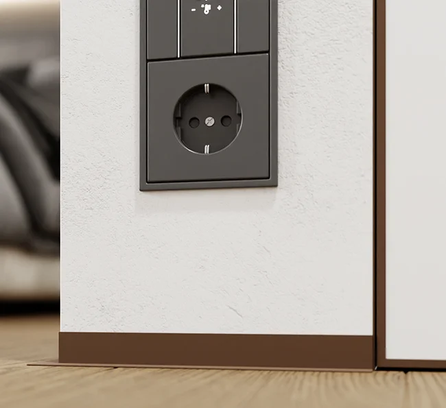 Микроплинтус L образный Бледно-коричневый RAL 8025 83-76-03