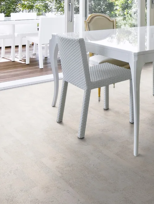 Пробковый пол Wicanders Identity I 801002 Moonlight на замках в интерьере