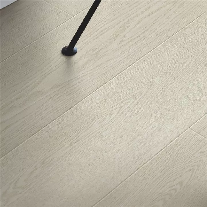 Ламинат Pergo L1251-04289 Дуб Нордкап в квартире