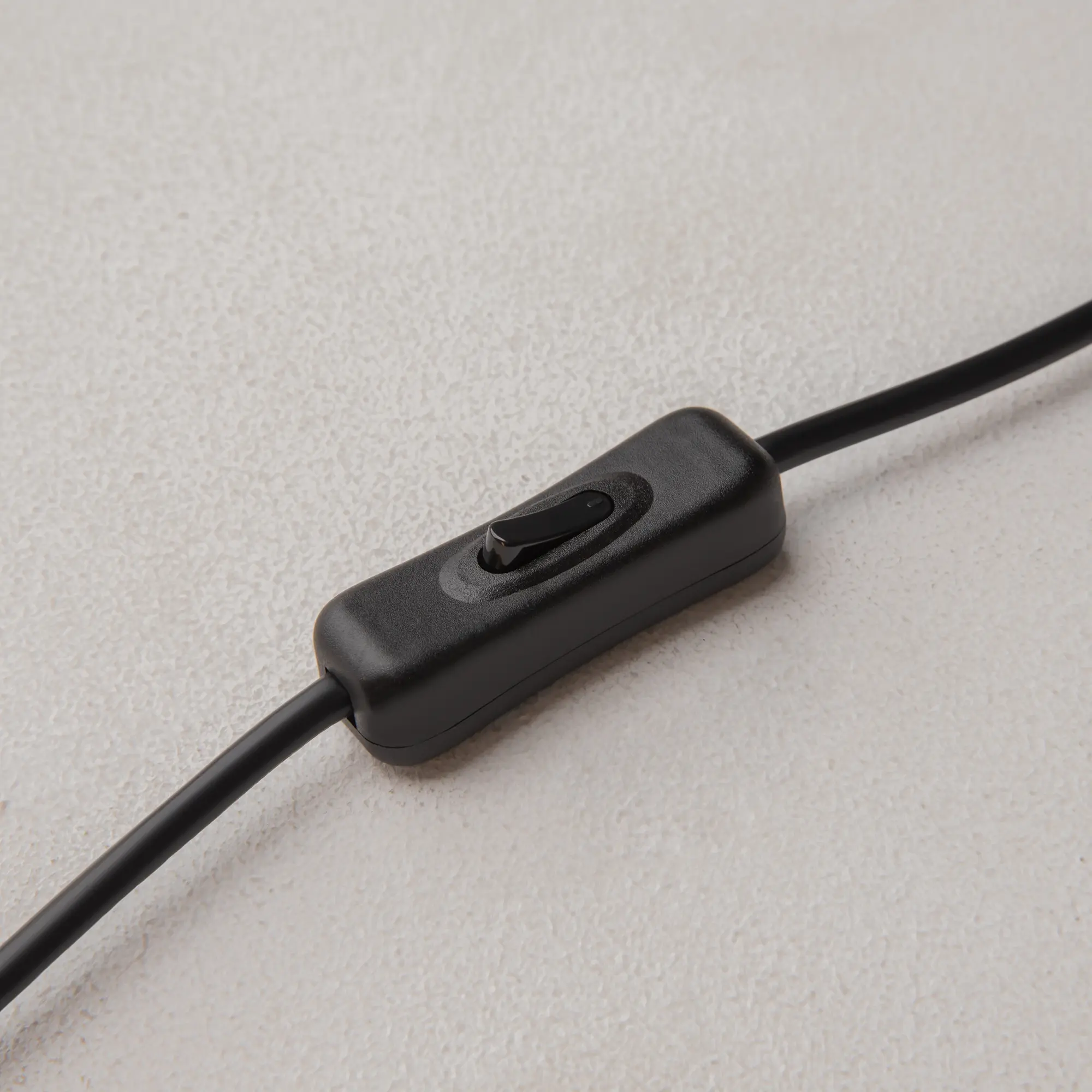 Настольный светильник Maytoni Z012TL-L8B3K