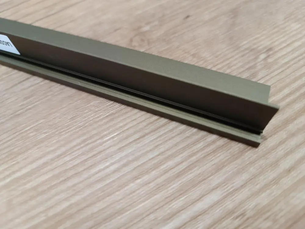 Микроплинтус micro L Laconistiq Шампань анодированный