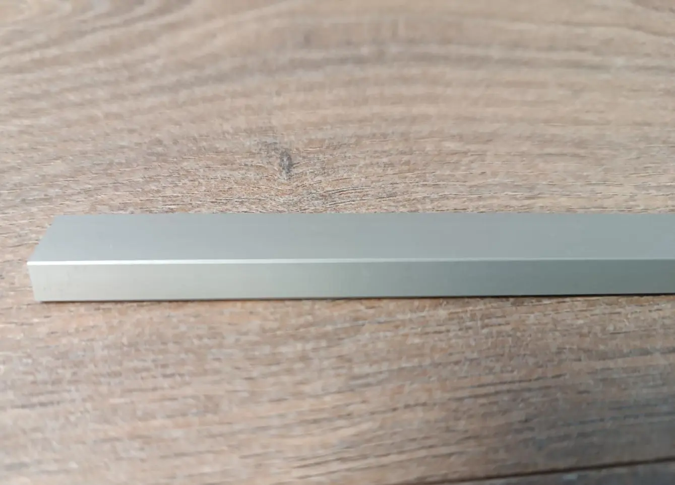 Микроплинтус Laconistiq MICRO 15 Classic шампань светлый