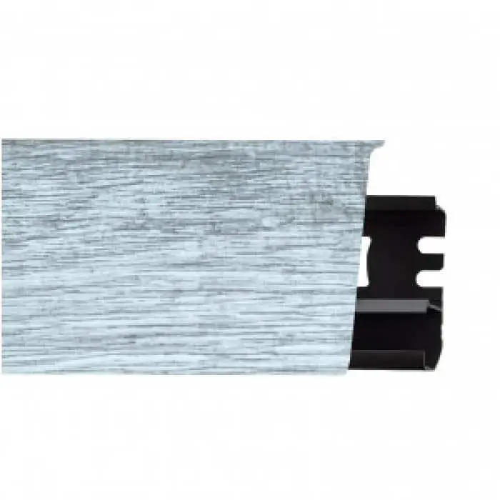 Пластиковый плинтус напольный