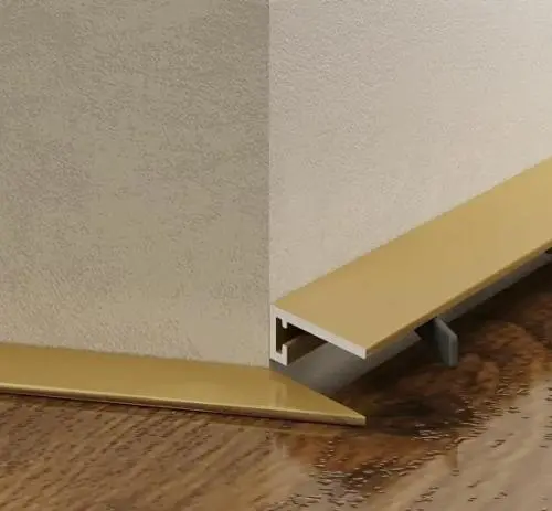 Микроплинтус Laconistiq MICRO 15 Classic золотой анодированный