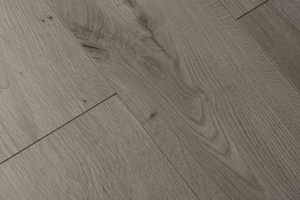 Ламинат Ideal Blackberry Дуб Кассата 7100 в квартире