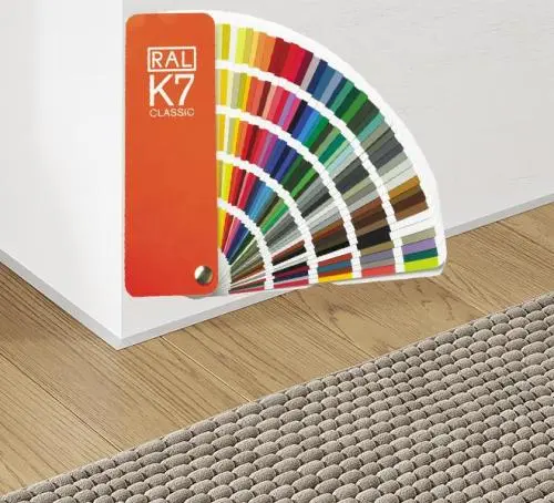 Микроплинтус 11 мм с пружинами покраска в любой цвет по RAL