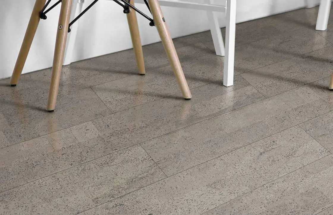 Пробковый пол на замках Fantasie Smoke плюсы