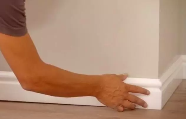 Установка плинтусов из полиуретана пошаговая инструкция