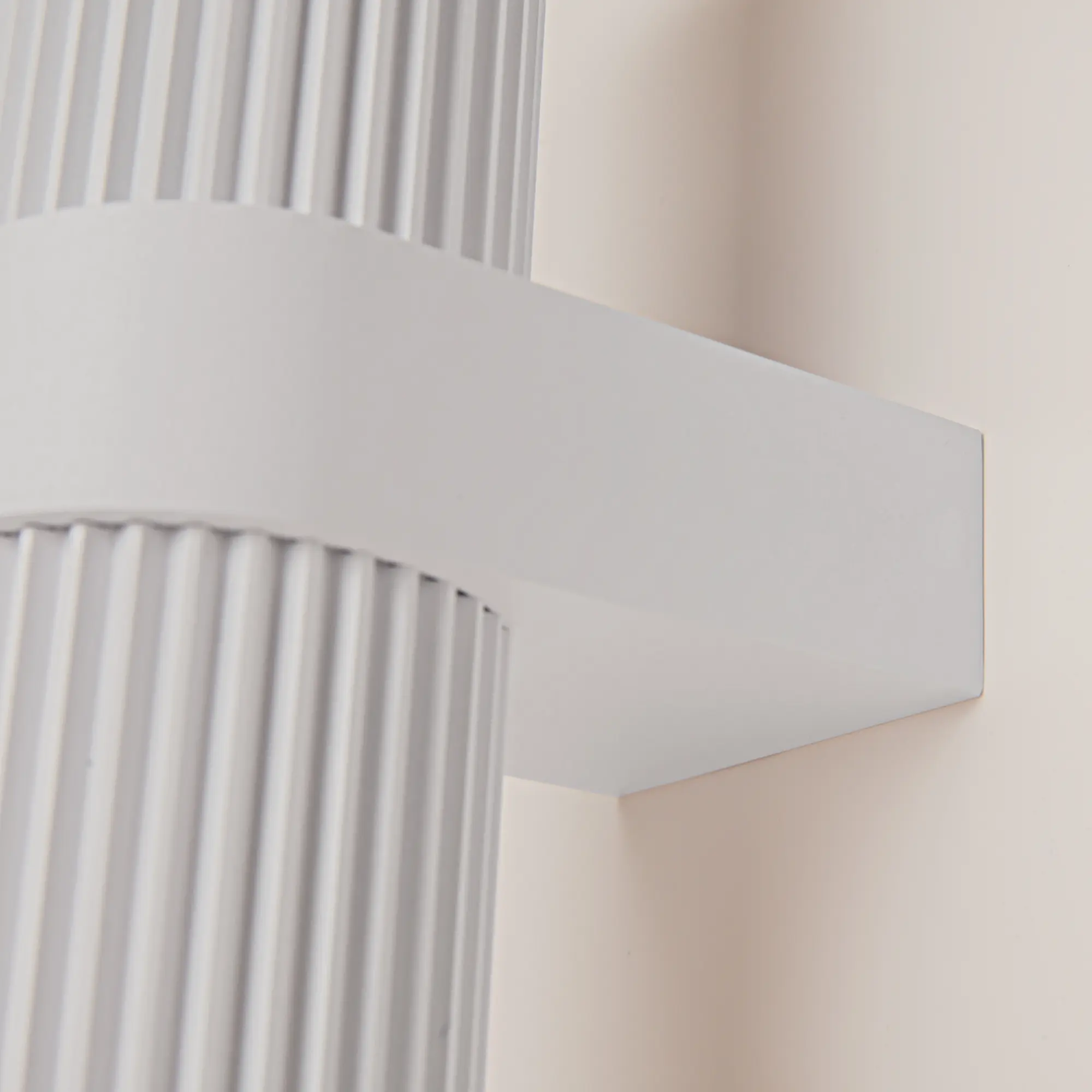 Настенный светильник (бра) Maytoni MOD326WL-02W