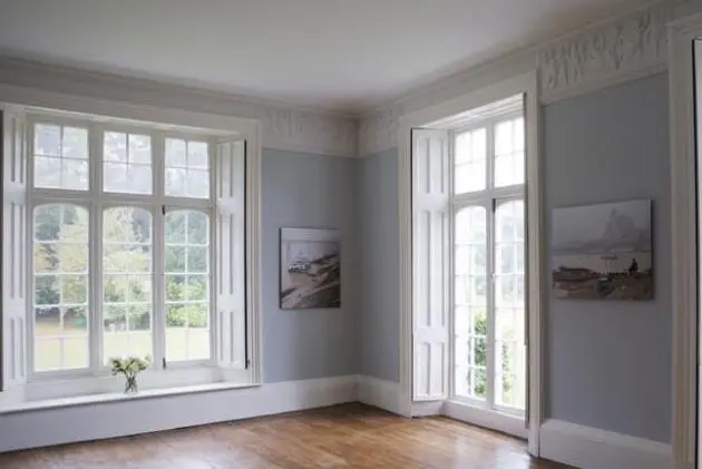 Напольный белый плинтус купить, цена