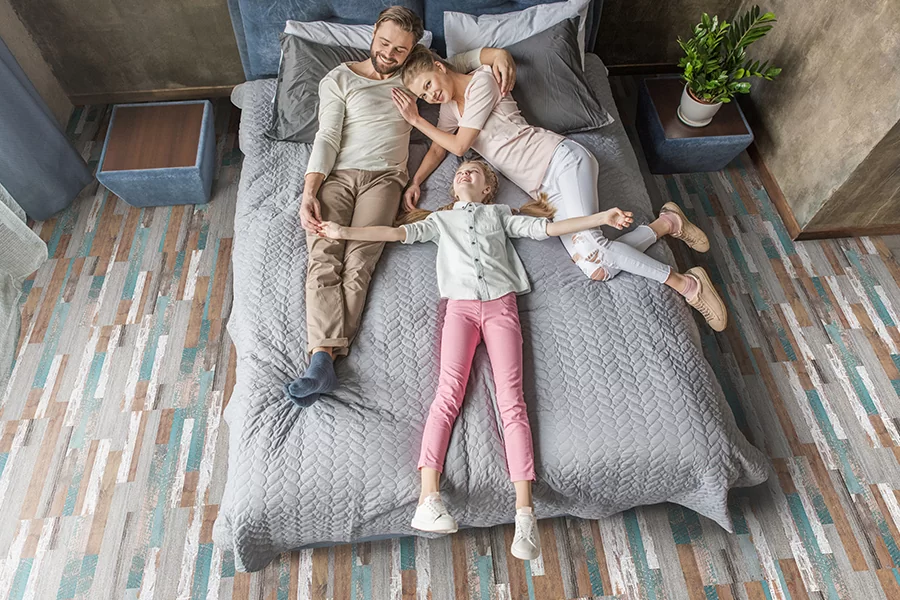 Пробковый пол с дизайном под дерево