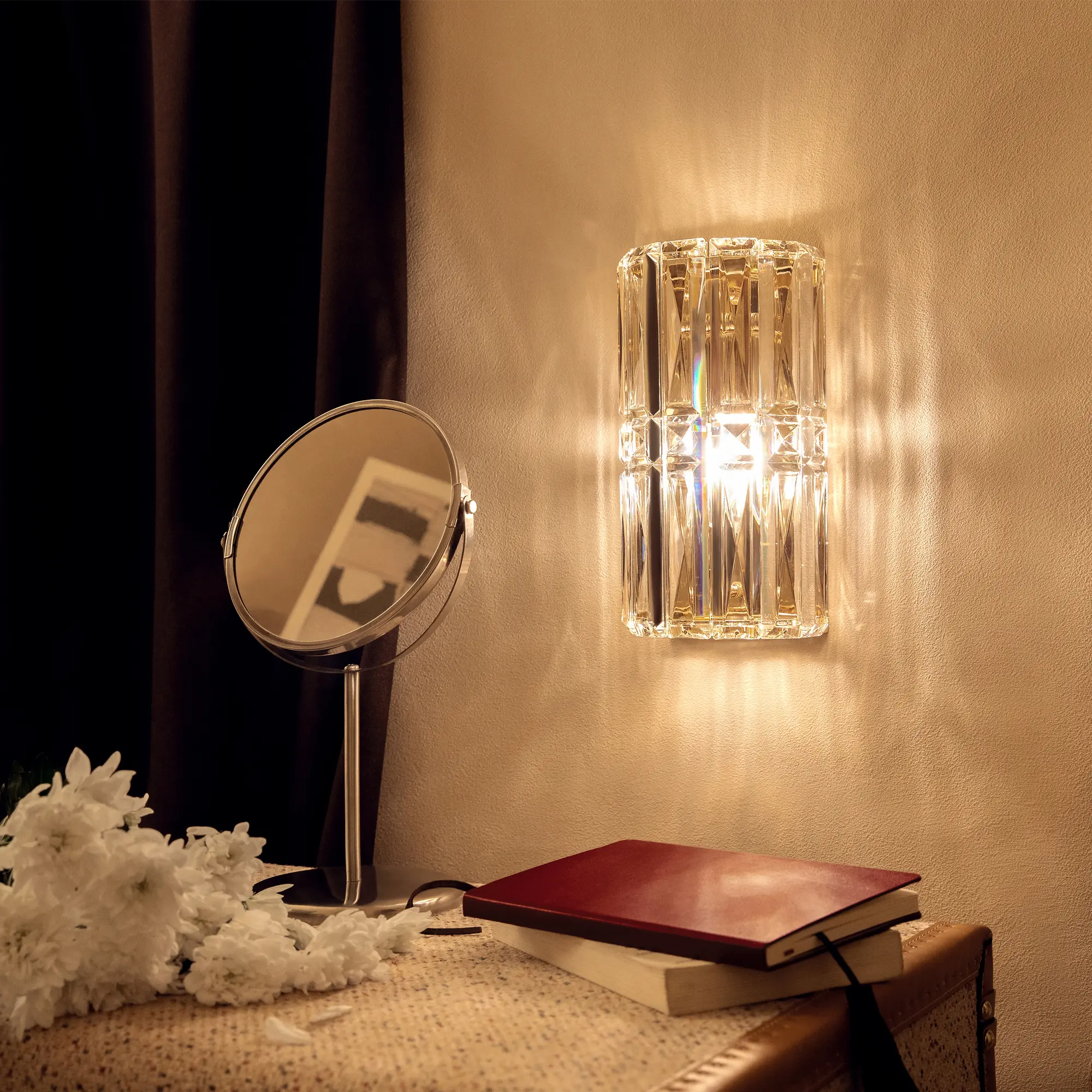 Настенный светильник (бра) Maytoni MOD094WL-01CH