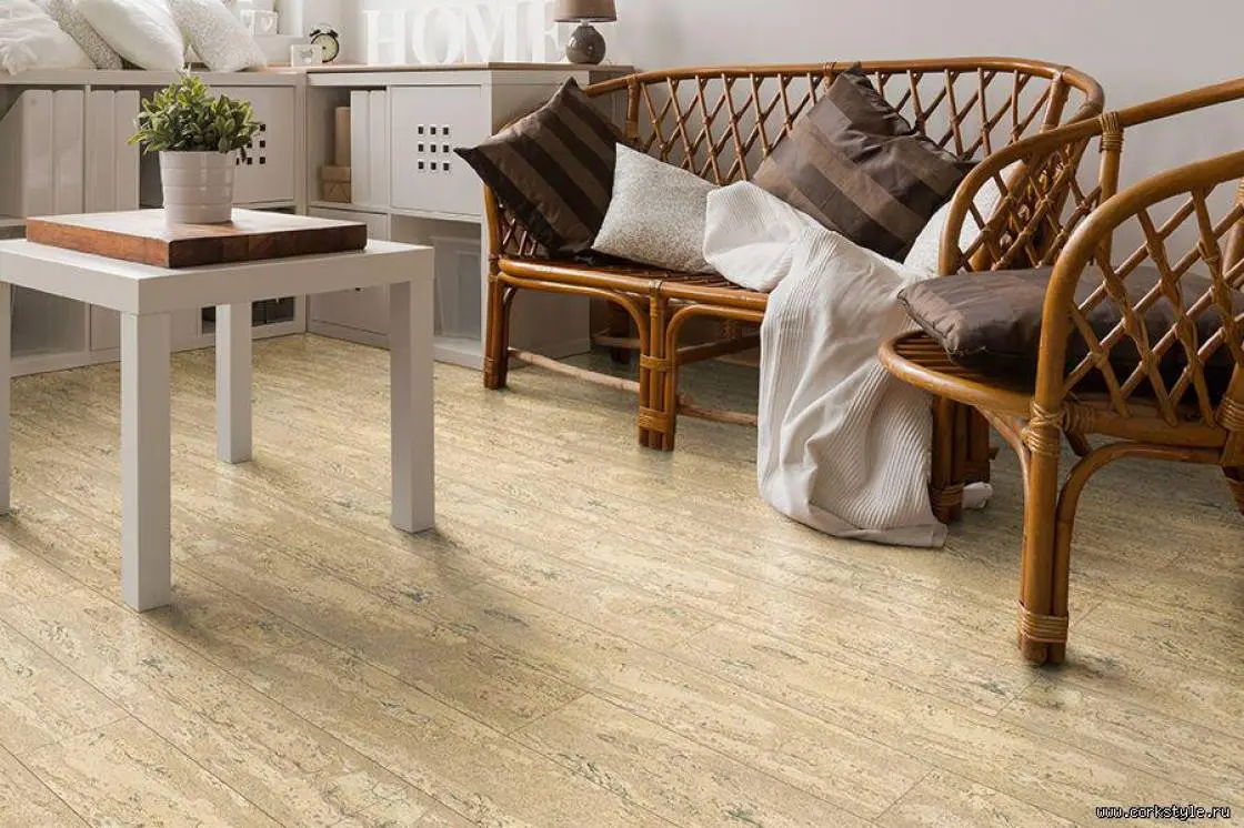 Пробковый пол на замках Comprido Vanilla плюсы