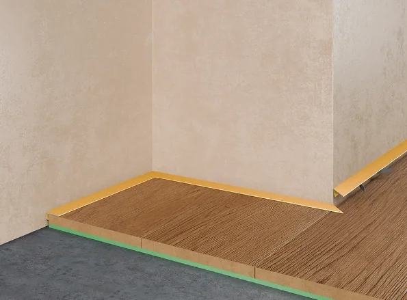 Микроплинтус щелевой плинтус Pro Design Mini 7067 G золото