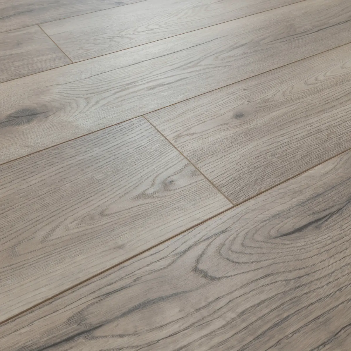 Ламинат Swiss Krono Synchropolis D40447 Дуб Мальва в квартире