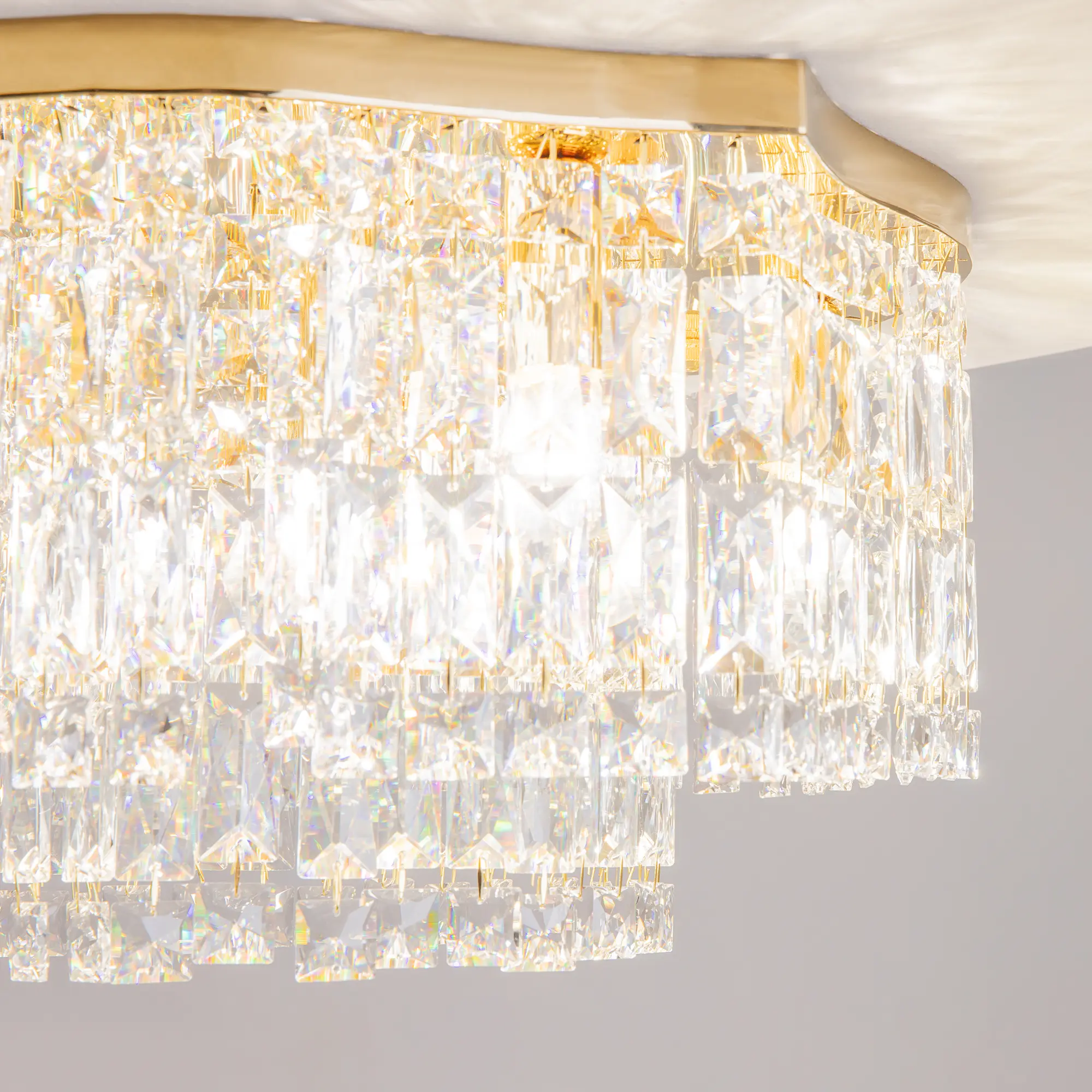 Потолочный светильник Maytoni DIA005CL-06G