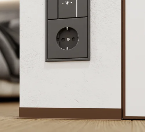 Микроплинтус L образный Бледно-коричневый RAL 8025 83-76-03