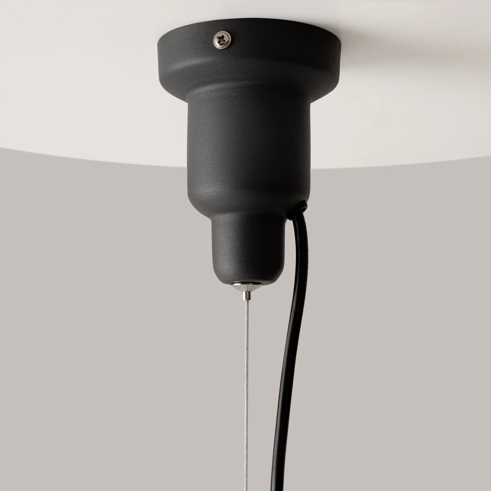 Подвесной светильник Maytoni P535PL-01B