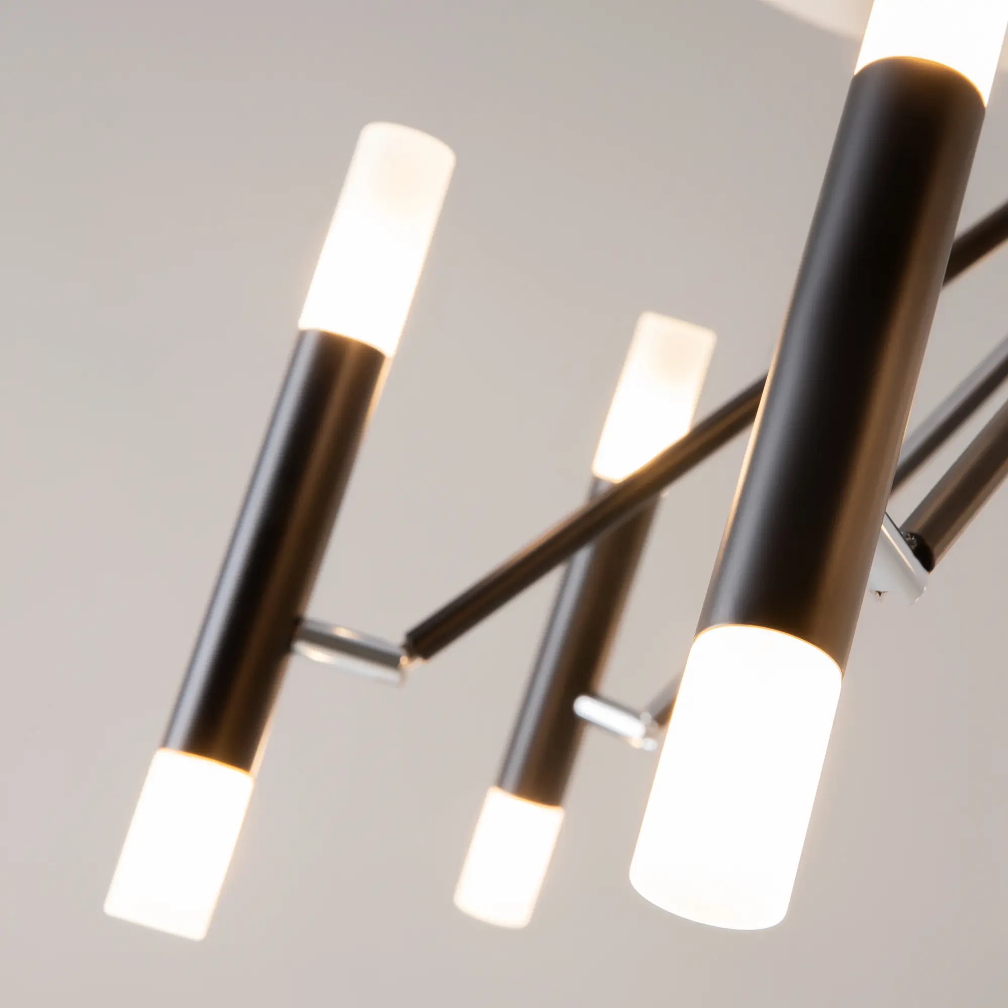 Потолочный светильник Maytoni MOD620CL-16B