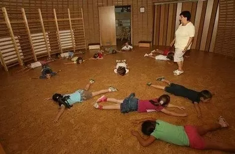 4 мм клеевой пробковый пол Wicanders  RN 17 001 Accent от прямого поставщика