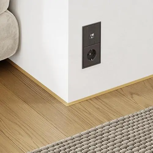 Микроплинтус для пола алюминиевый с пружинами Коричнево-бежевый RAL 1011