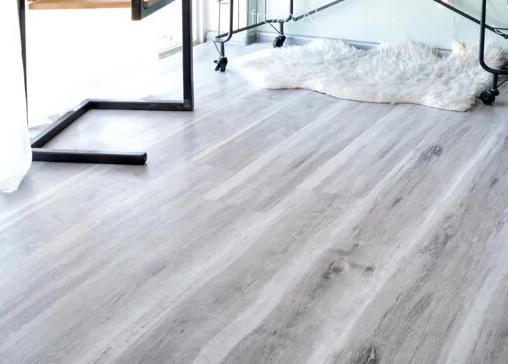 Экономичный ремонт: используем плитку ПВХ