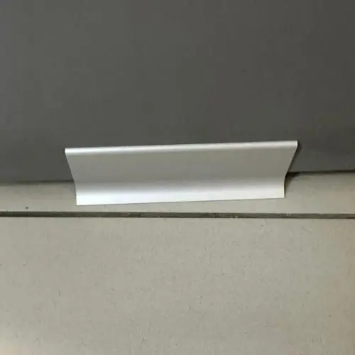 Алюминиевый плинтус L формы 4 см цвет Серебро BFM ProFILE 010-40 купить