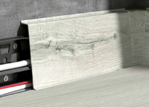 Лучшие пластиковые плинтуса в ассортименте 