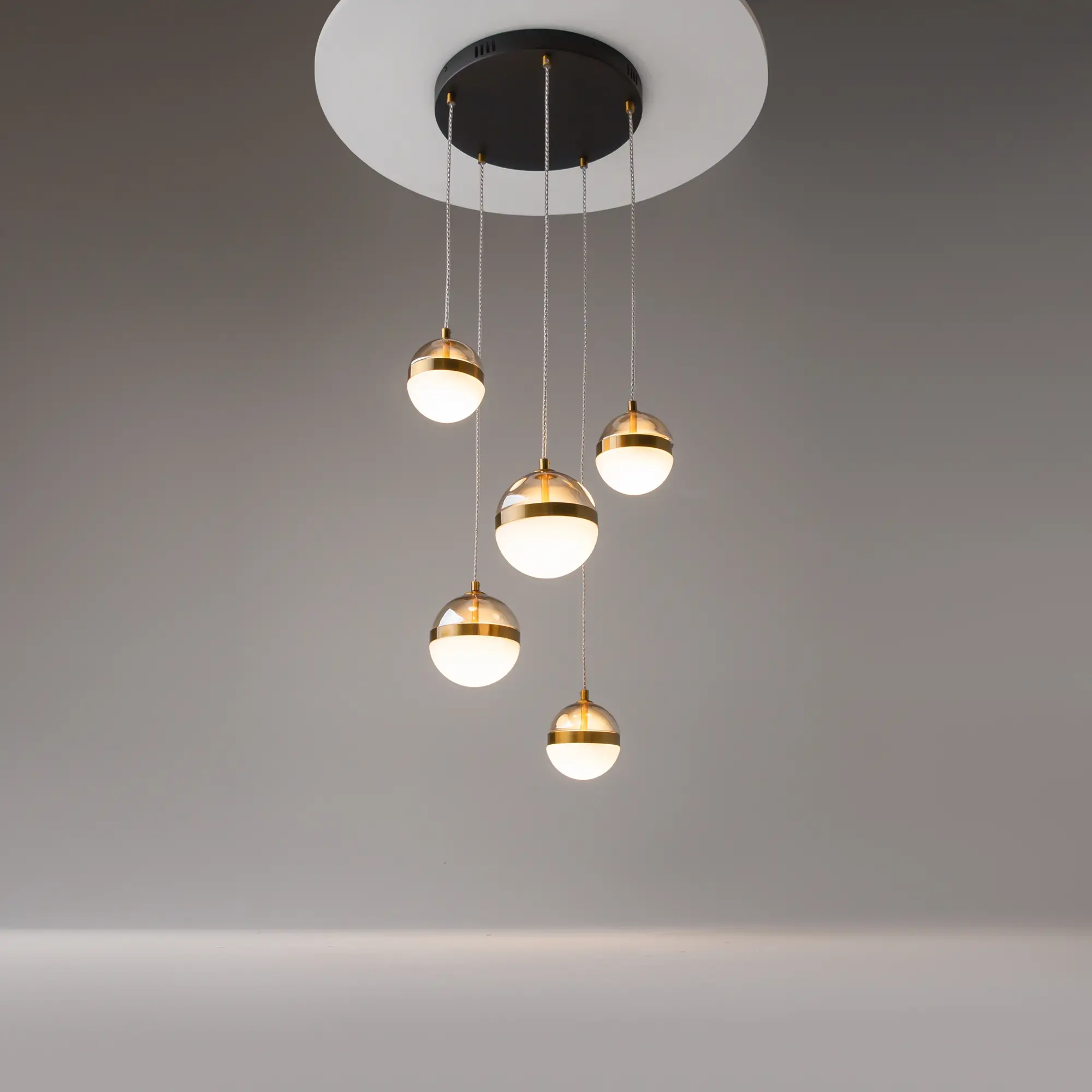 Подвесной светильник Maytoni MOD295PL-L60BBS3K