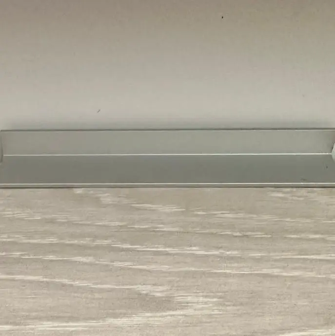 Микроплинтус micro L уголок анодированный серебро