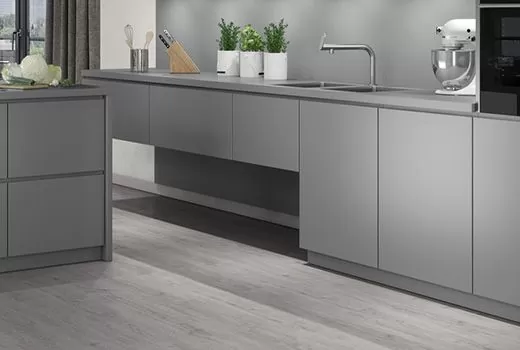 Пробковый пол Egger Pro Comfort 2021+ EPC002 Дуб Уолтем белый в Москве