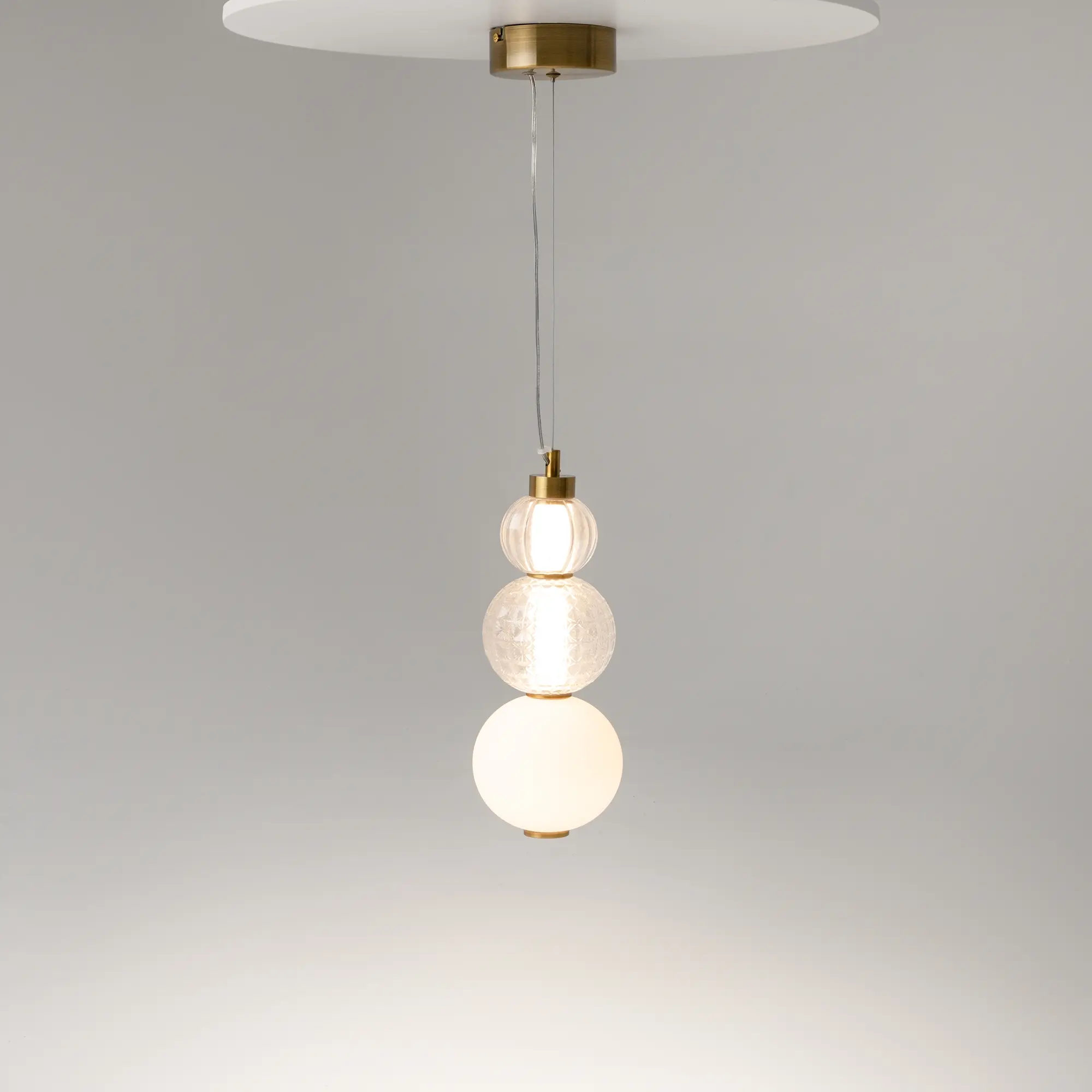 Подвесной светильник Maytoni P069PL-L16G3K