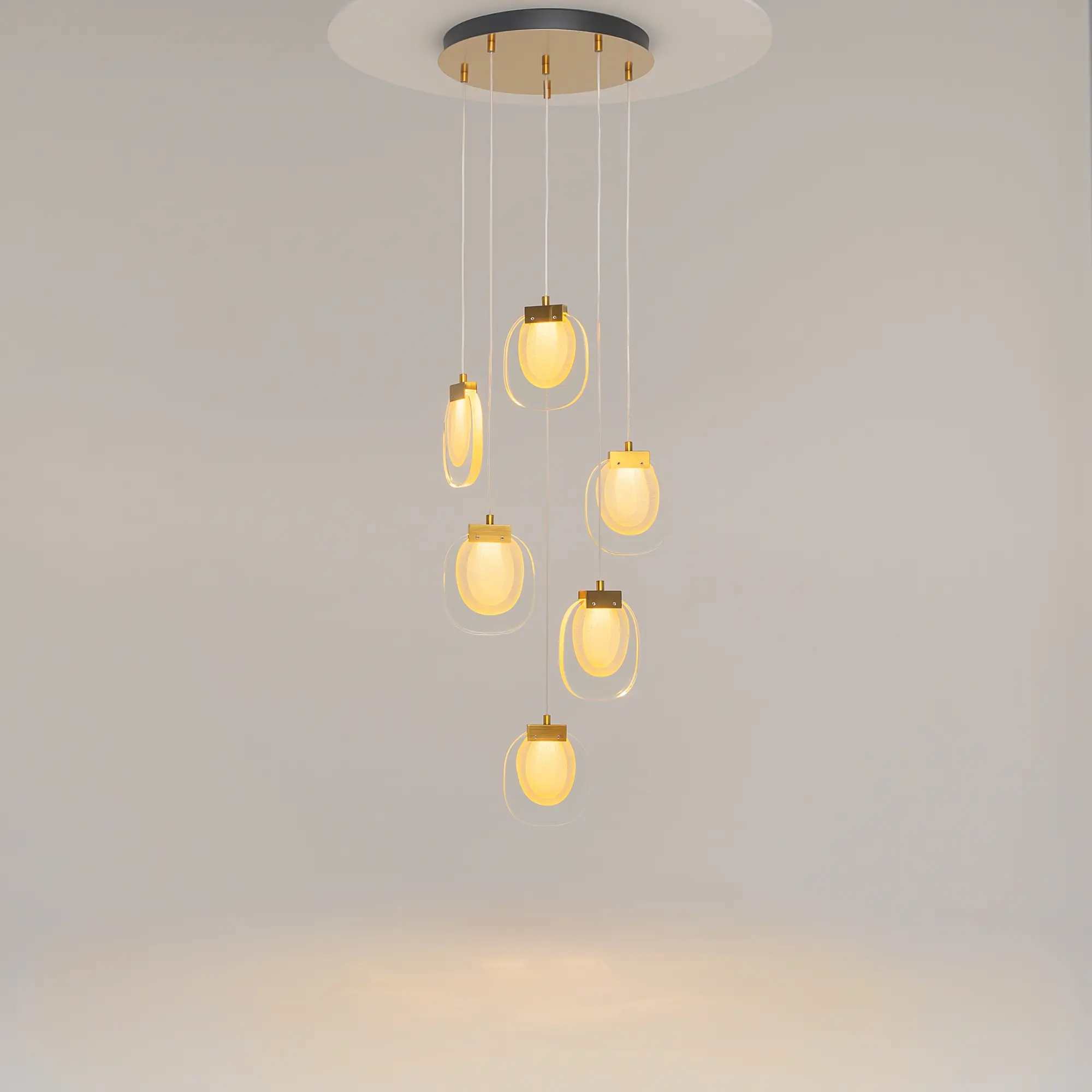 Подвесной светильник Maytoni MOD367PL-L18BBSK