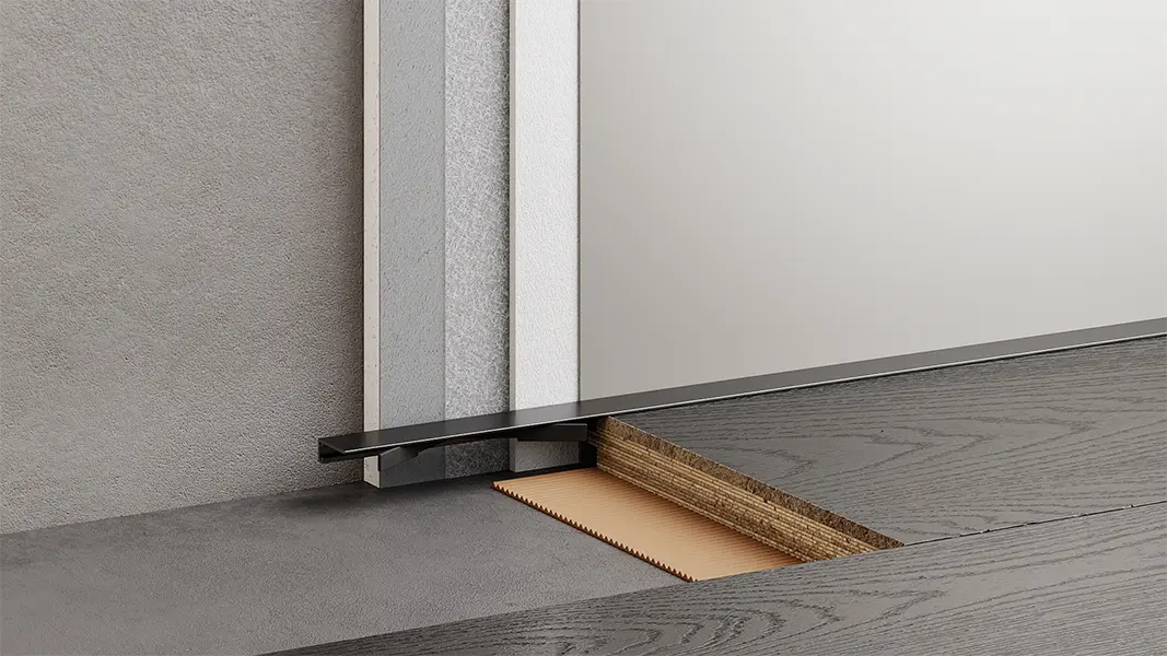 Микроплинтус для пола алюминиевый с пружинами Серебро анодированный