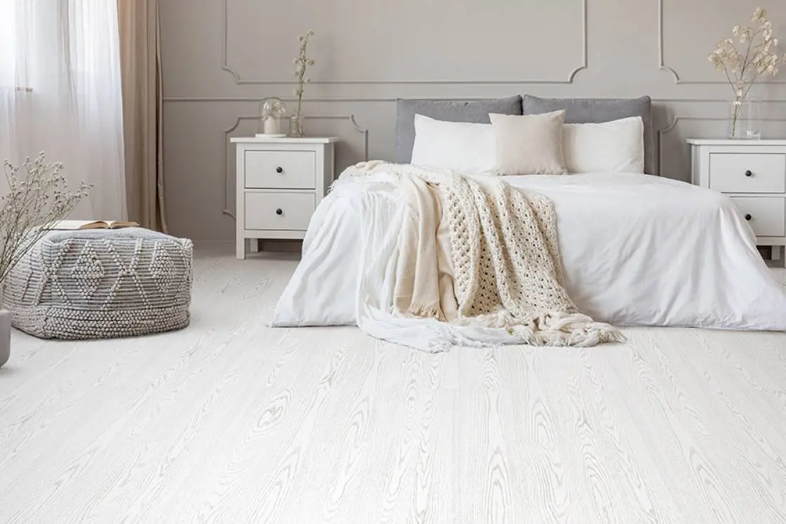 Пробковый пол с дизайном под дерево