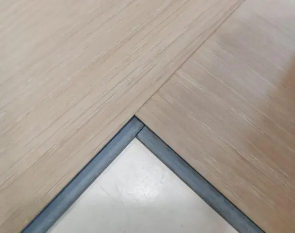 Кварцевый ламинат Fargo Herringbone елочка