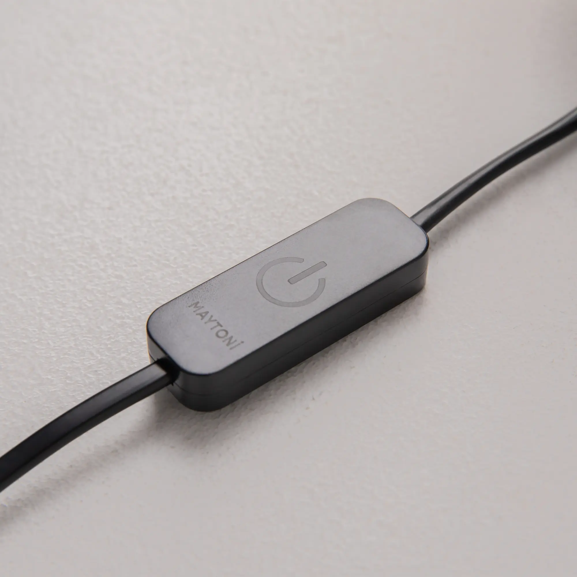 Настольный светильник Maytoni MOD286TL-L18G3K