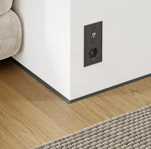 Микроплинтус с пружинами Чёрно-серый RAL 7021