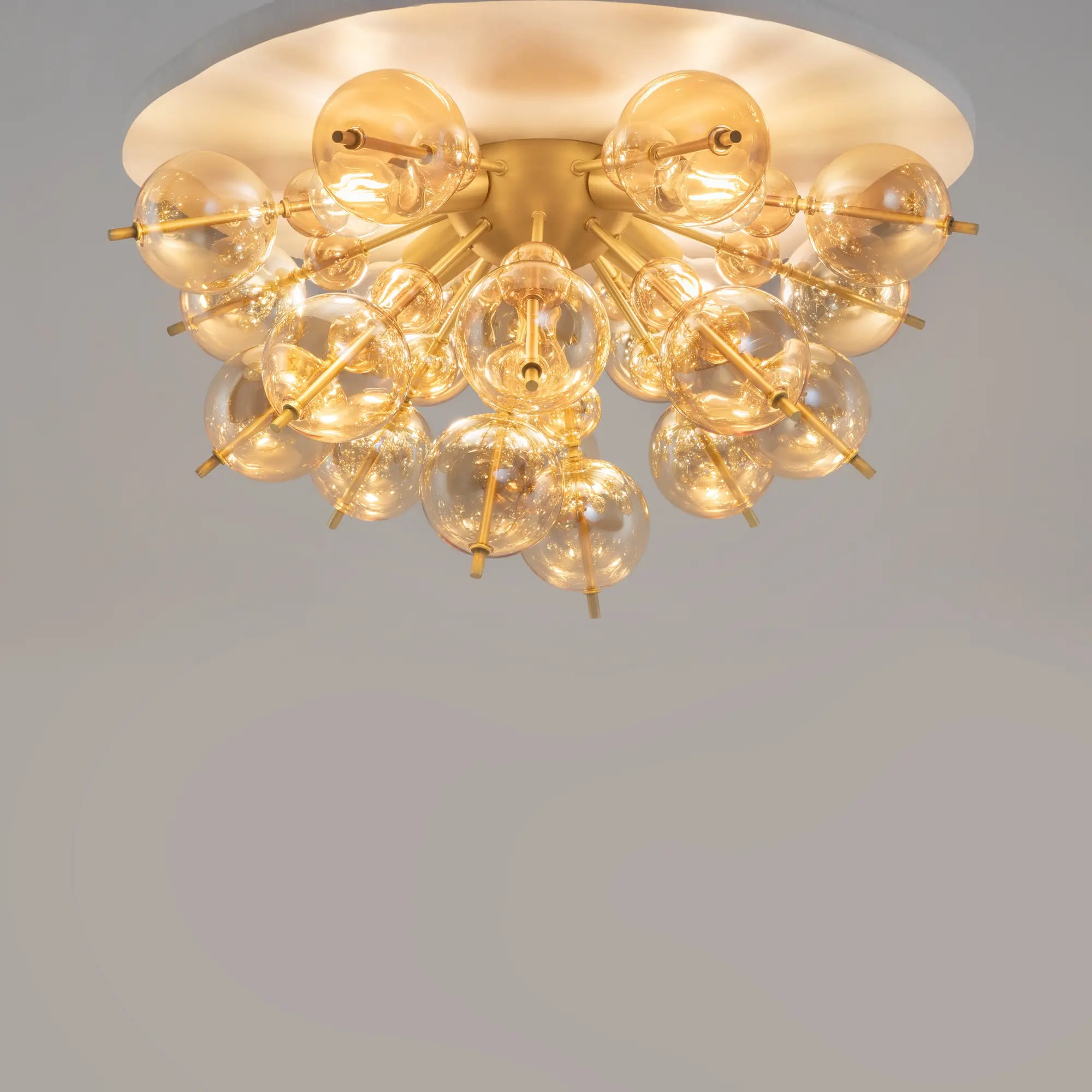 Потолочный светильник Maytoni MOD133CL-04BS