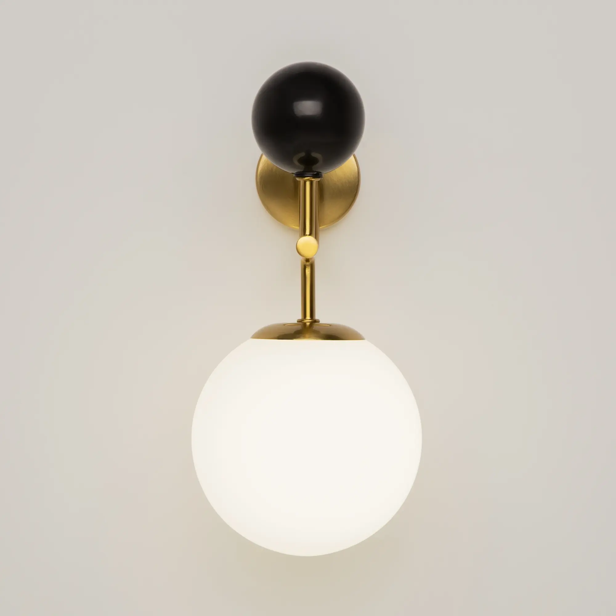 Настенный светильник (бра) Maytoni MOD436WL-01BS