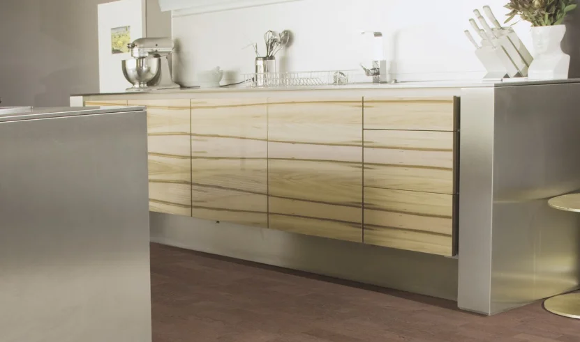 Пробковый пол Wicanders Identity I810002 Tea на замках в интерьере